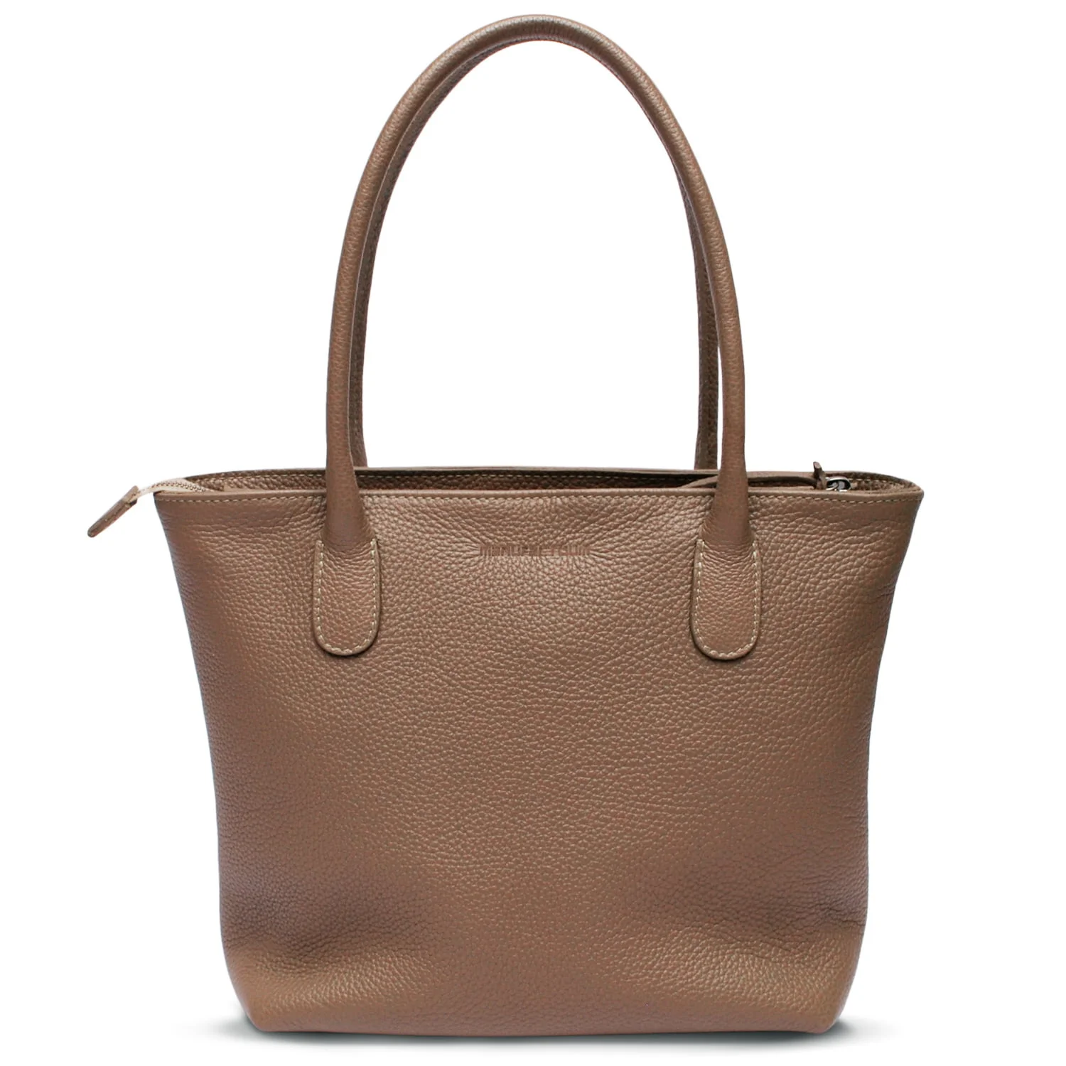 Un sac fourre-tout en cuir marron avec deux poignées et une fermeture éclair sur le dessus.