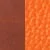 Image divisée : le côté gauche montre une texture lisse, brun rougeâtre ; le côté droit affiche un motif texturé orange.