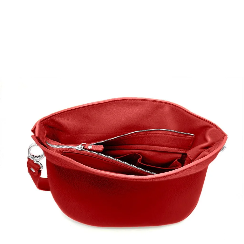 Sac à main en cuir rouge GABY doté de compartiments zippés et d'une bandoulière, présenté avec l'intérieur visible.