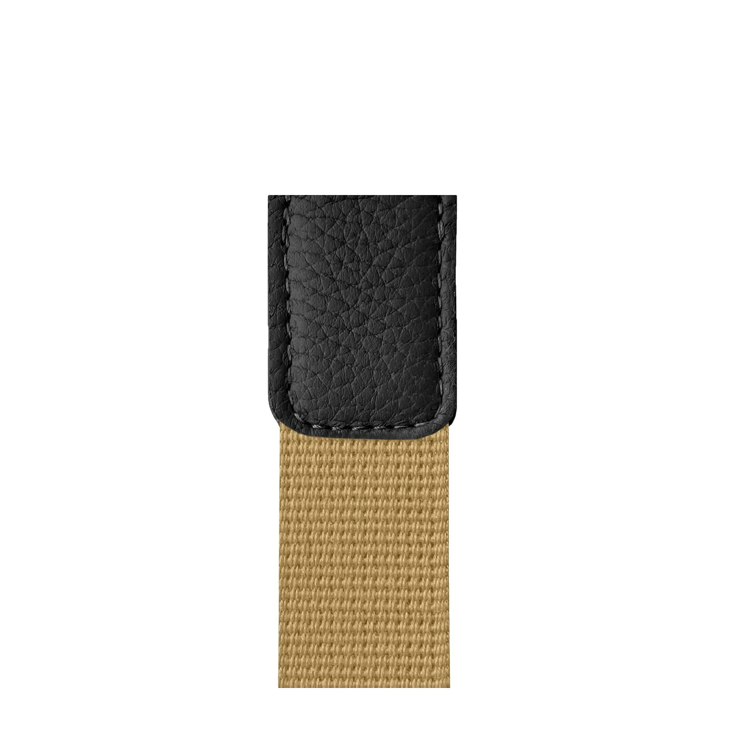 Gros plan d'un patch en cuir noir attaché à une sangle en tissu tissé beige.