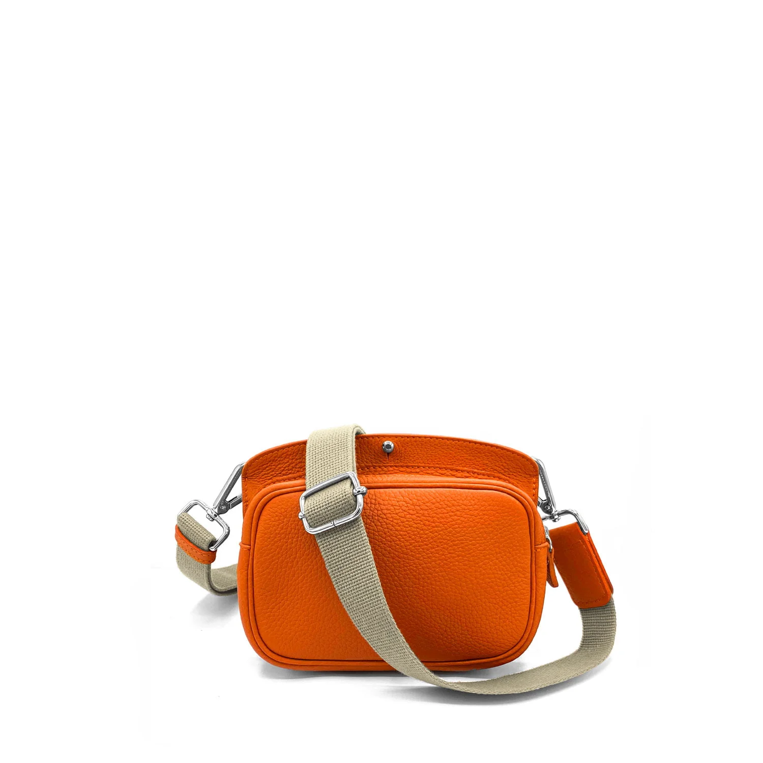 Sac bandoulière en cuir orange avec une bandoulière réglable beige sur fond blanc.
