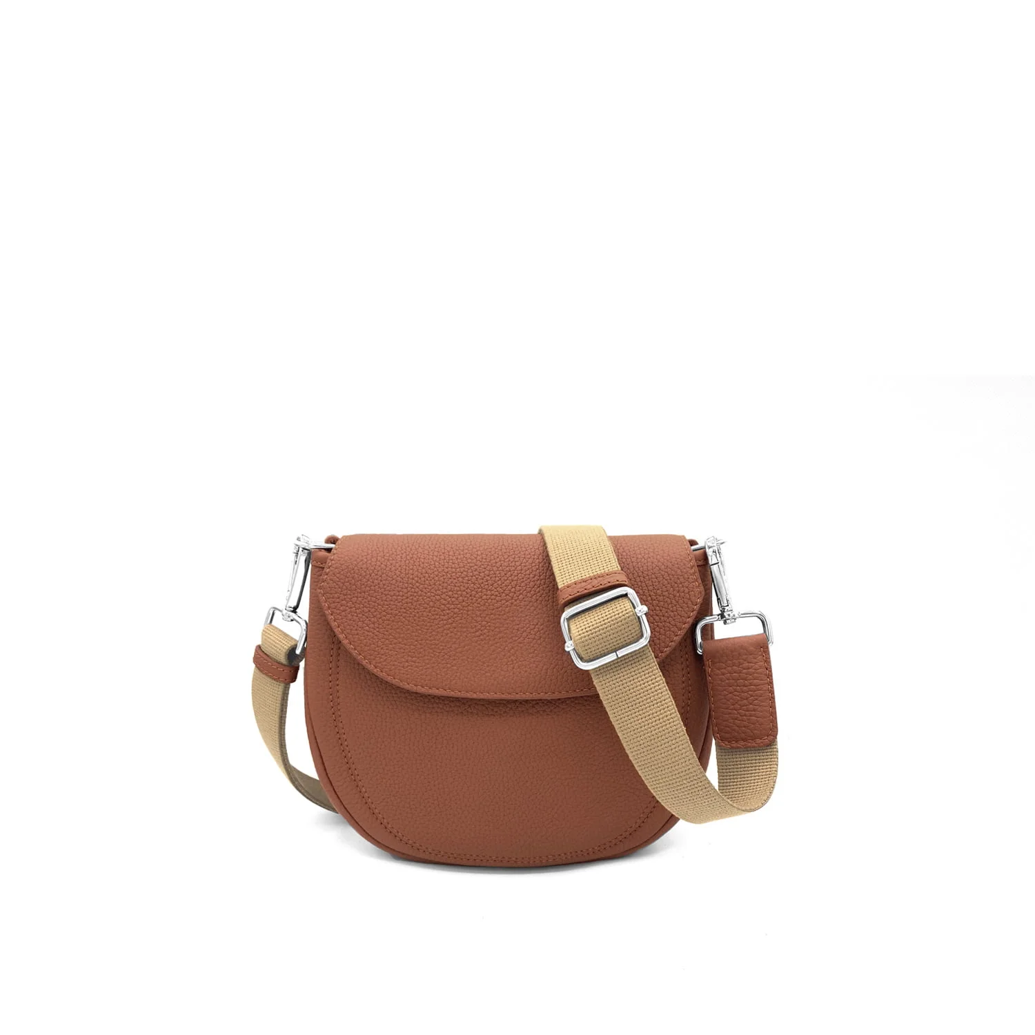 Sacoche en cuir marron avec bandoulière réglable MIA Sangle beige et accessoires argentés.