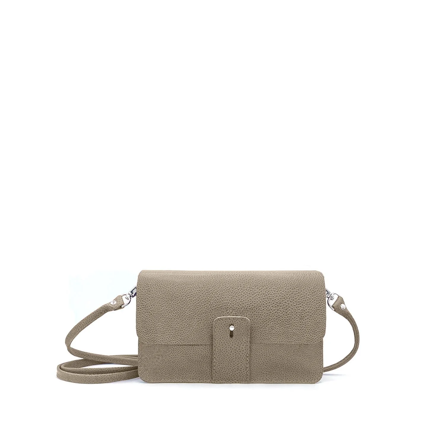 Un sac bandoulière en cuir beige avec un fermoir et une bandoulière réglable, sur fond blanc uni.